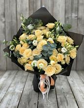 Букет цветов из:  Розы и Лизиантусы #REPLACE_PRED# Шерегеше