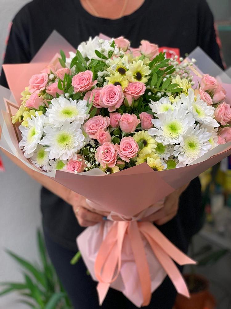 Букет цветов из: Розы и Хризантемы в Шерегеше