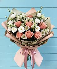 Букет цветов из:  Розы, Альстромерии и Лизиантусы в Шерегеше