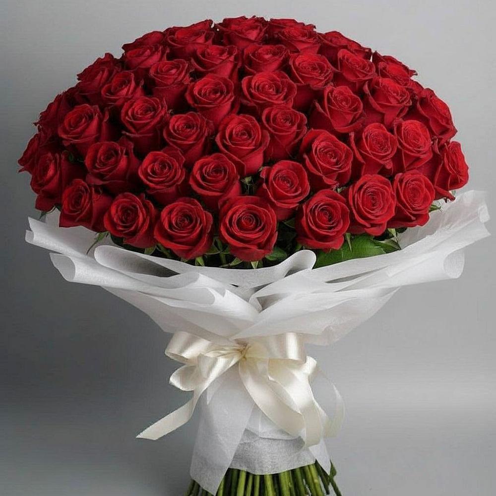 Букет 101 Красная роза Блэк Мэджик в Шерегеше