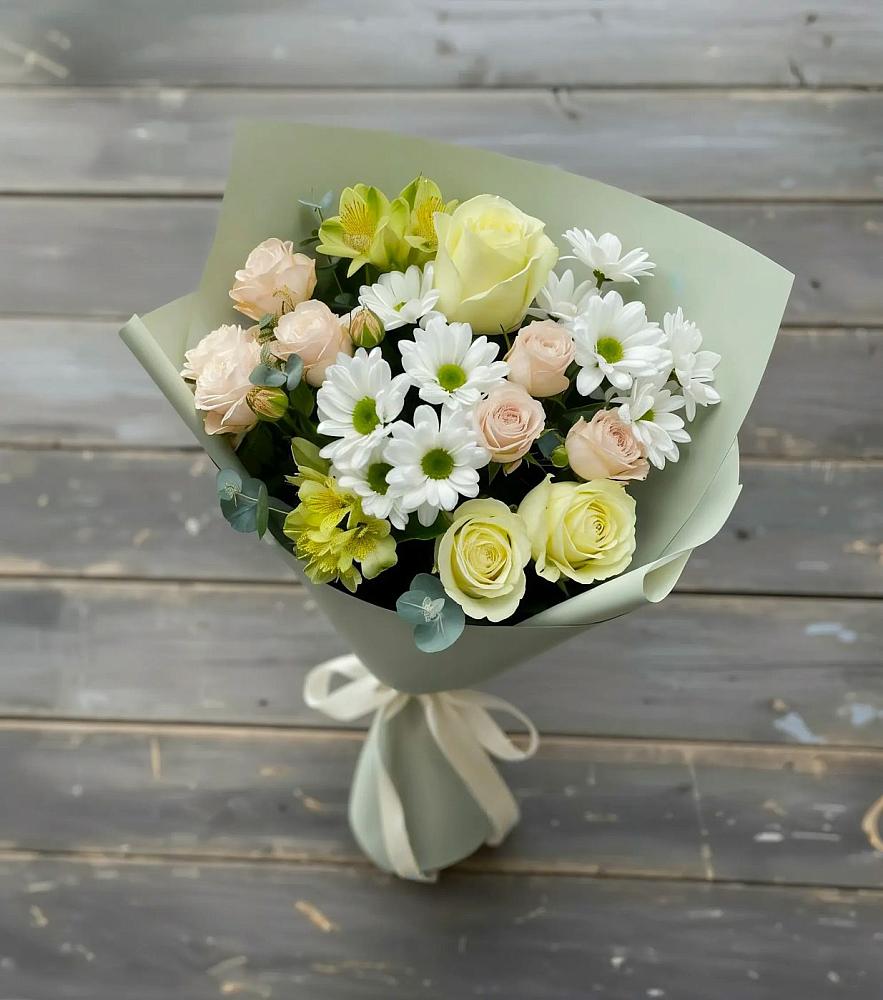 Букет цветов из: Альстромерии, Розы и Хризантемы в Шерегеше