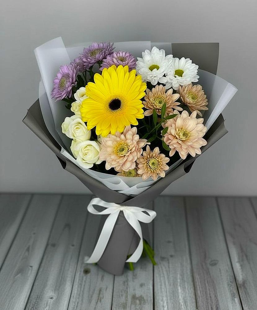 Букет цветов из: Розы, Герберы и Хризантемы в Шерегеше