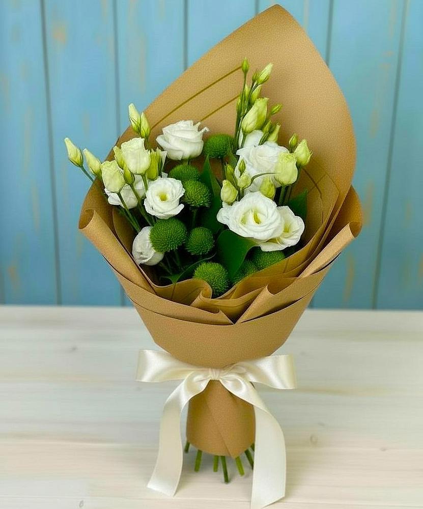 Букет цветов из: Хризантемы и Лизиантусы в Шерегеше