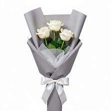 Букет 3 белые розы в Шерегеше