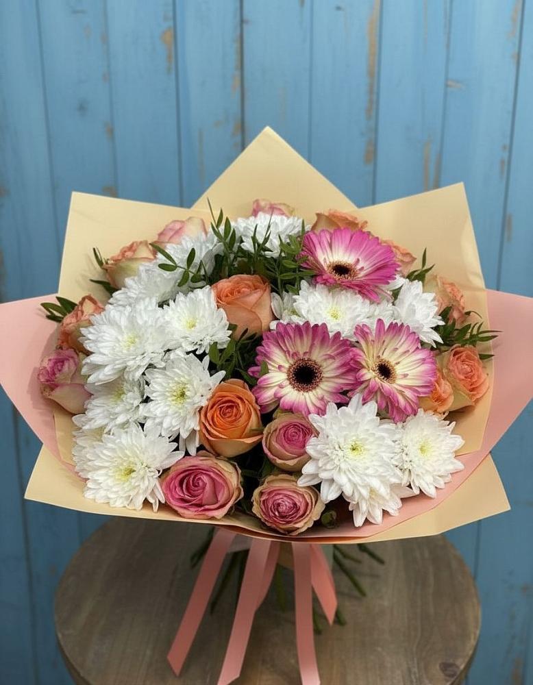 Букет цветов из: Розы, Герберы и Хризантемы в Шерегеше
