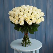 Букет 51 Белая роза Эдлесс Лав в Шерегеше