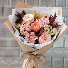 Букет цветов из:  Гвоздики, Хризантемы и Розы в Шерегеше