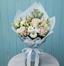 Букет цветов из:  Розы и Лизиантусы #REPLACE_PRED# Шерегеше